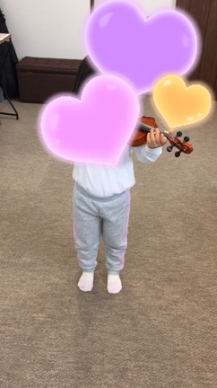バイオリン動画（3歳）入園前の生徒さんの演奏の様子の記事動画