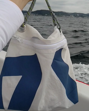 湘南で大人気⛵ヨットのセイル(帆)小物たちの記事動画