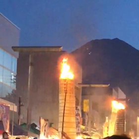 富士吉田市の火祭りの画像