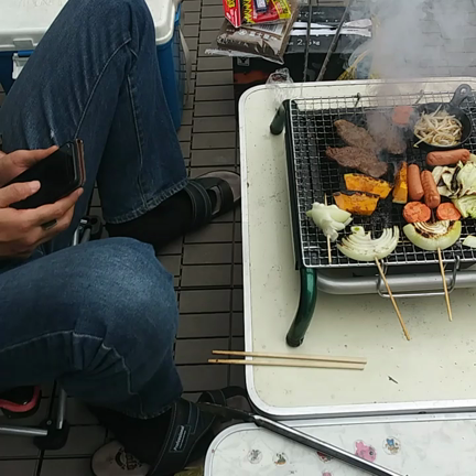 家族でBBQの記事動画