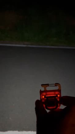 【ダイソー】300円の恐るべき威力！停電時助かった神アイテム「充電式COBライト」明るすぎて驚きの記事動画
