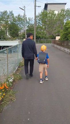 今年度初めて子どもと通学路への記事動画