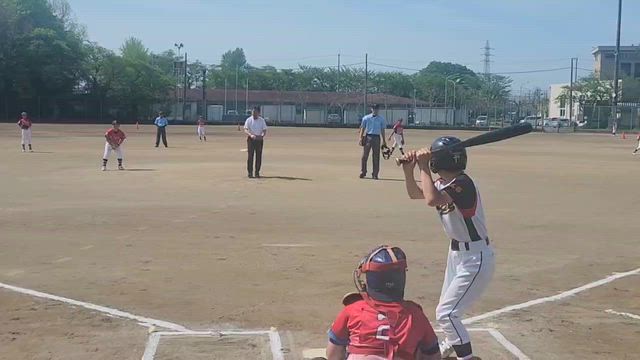 本日から公務に本格復帰！軟式野球交流大会で始球式の記事動画