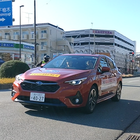 自転車ロードレースの画像