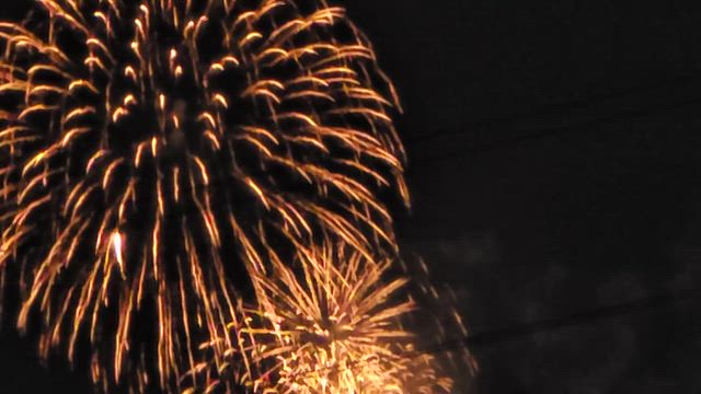 夏終わり花火　　今日の運勢…ラッキーカラーの記事動画
