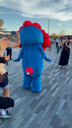 【万博】ミャクミャクに初遭遇しました❤️の記事動画