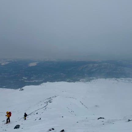 憧れの北海道で雪山登山　-大雪山（雪）-の記事動画