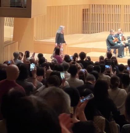 アルゲリッチの演奏を聴きにの記事動画