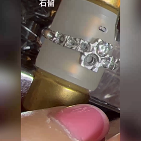 金属との格闘の画像