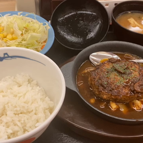 超粗挽きビーフハンバーグステーキ＠松屋の画像