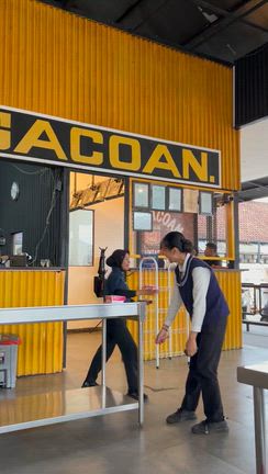 【インドネシア】バリ島ローカル飯：ME　GACOANの記事動画