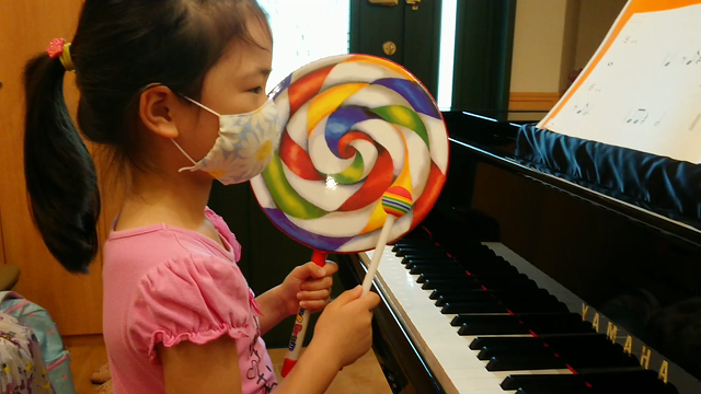 ピアノを始めて約2ヶ月5歳【動画あり】の記事動画