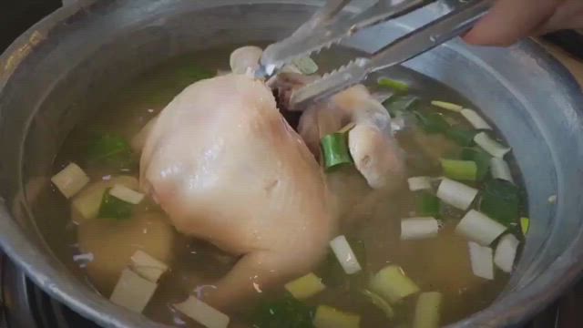 東大門＜陳玉花ハルメ元祖タッカンマリ＞の記事動画