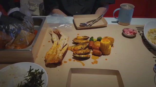 アメリカ式海鮮蒸し＜SHOW ME THE CRAB＞の記事動画