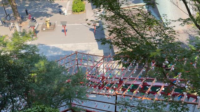1日早い祐徳稲荷社参拝の記事動画