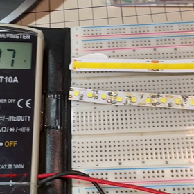 LEDストリップライトを室内灯にする実験の画像