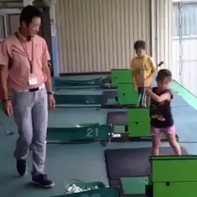 ジュニアレッスン初参加の女の子の画像