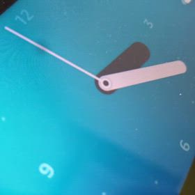 AmazonAlexaEchoshow5 画面のちらツキ 製品不具合 アレクサすぐ壊れるの画像