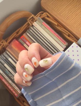 モヤモヤしたけど大満足だったネイルの話。の記事動画