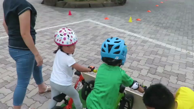 子どもの練習にお付き合い。の記事動画