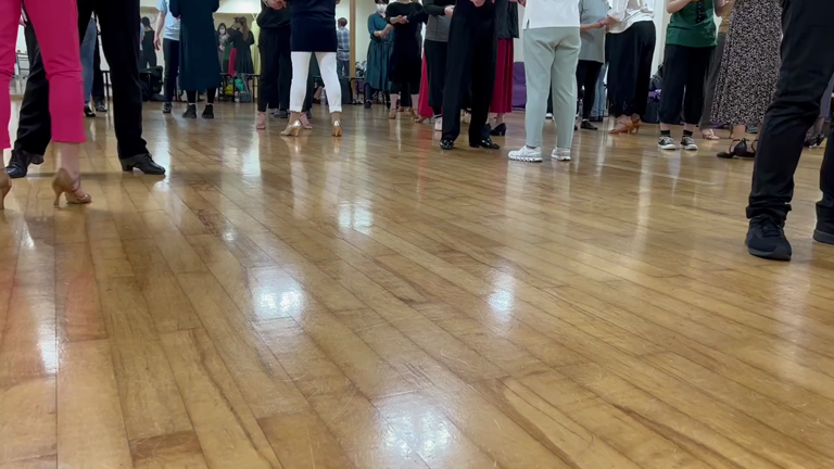 ラテンダンス体験会の記事動画