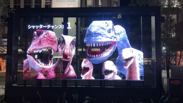 福井市中央1丁目「FUKUMACHI BLOCK」で恐竜3Dホログラムディスプレー公開の記事動画