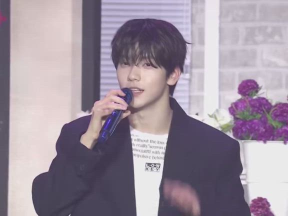 7TH YEAR:가시덤불에 잠시 바람이 멈췄을 때 -COMEBACK SHOWCASEの記事動画