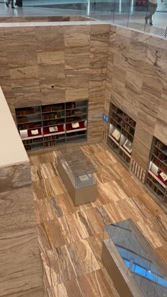 カタール〜カタール国立図書館の記事動画