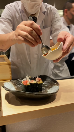 鮨からす　十三店の記事動画