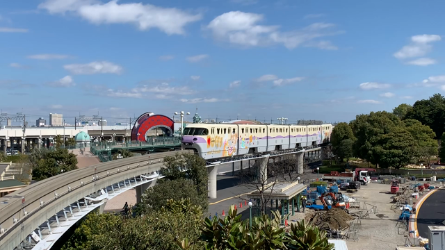休園中のディズニーリゾートラインの記事動画