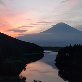 富士の朝焼けの画像