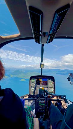 【北海道旅行記④】洞爺湖上空を遊覧ヘリコプターの記事動画