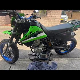 KLX650のメンテナンスの画像