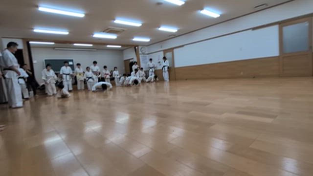 クリスマスイブの記事動画