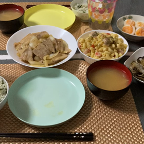 給食のご飯って美味しいですよねの画像